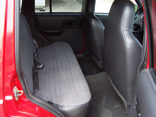 2000 Jeep Cherokee Base GLS LX