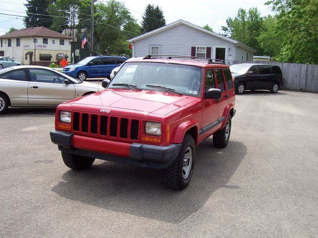 2000 Jeep Cherokee Base GLS LX