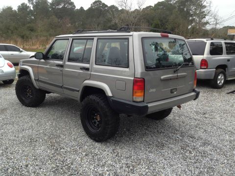 2000 Jeep Cherokee Base GLS LX