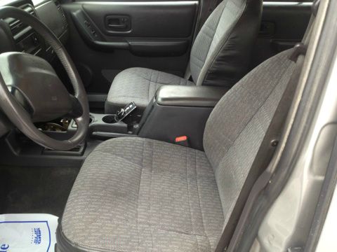 2000 Jeep Cherokee Base GLS LX