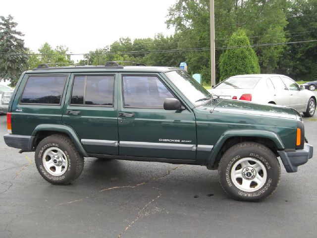 2000 Jeep Cherokee Base GLS LX