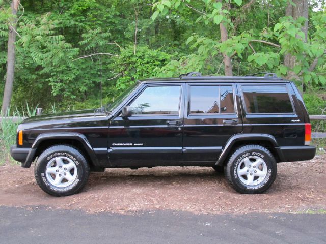 2000 Jeep Cherokee Base GLS LX