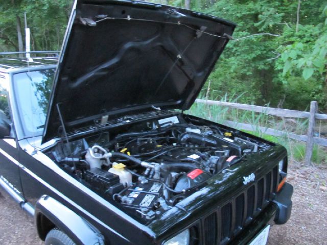 2000 Jeep Cherokee Base GLS LX