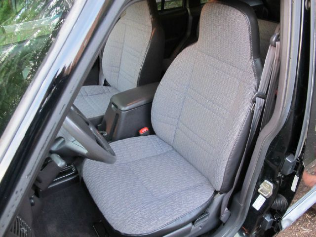 2000 Jeep Cherokee Base GLS LX