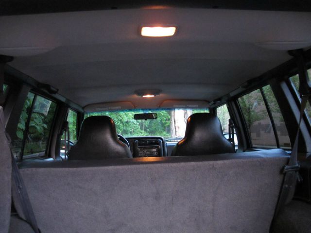 2000 Jeep Cherokee Base GLS LX