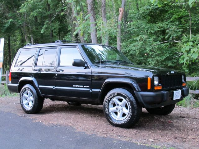 2000 Jeep Cherokee Base GLS LX