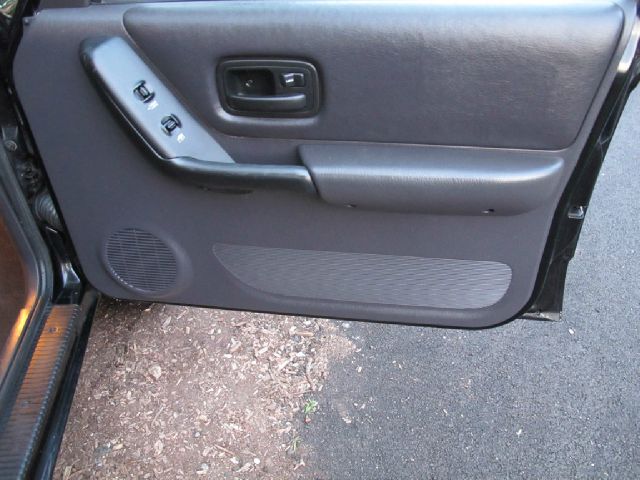 2000 Jeep Cherokee Base GLS LX