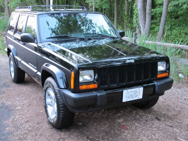 2000 Jeep Cherokee Base GLS LX