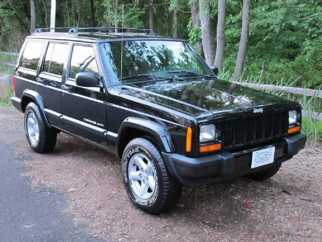 2000 Jeep Cherokee Base GLS LX