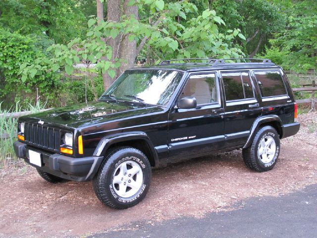 2000 Jeep Cherokee Base GLS LX