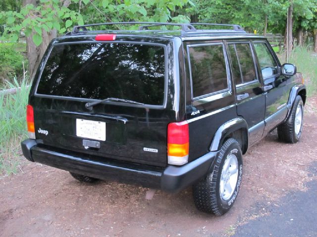 2000 Jeep Cherokee Base GLS LX