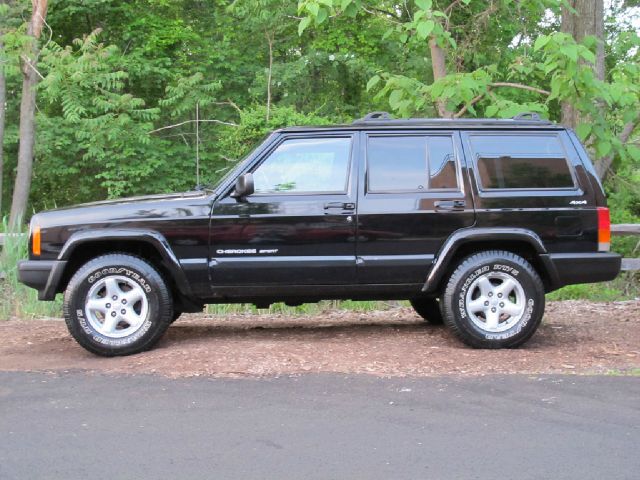 2000 Jeep Cherokee Base GLS LX