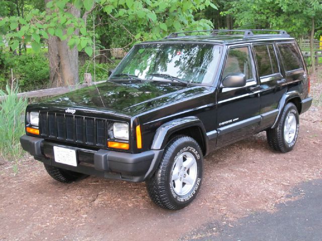2000 Jeep Cherokee Base GLS LX