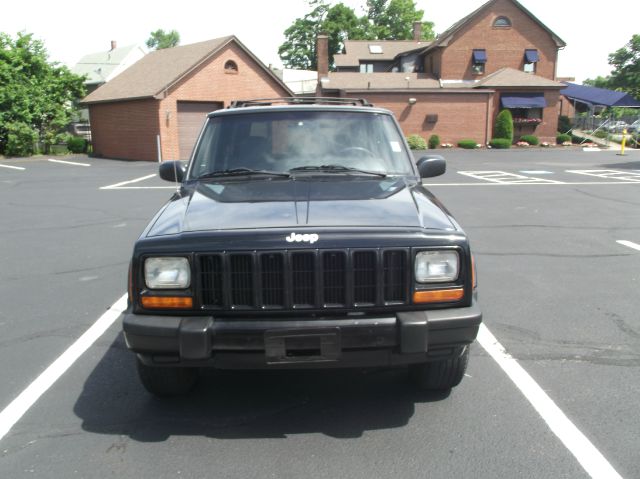 2000 Jeep Cherokee Base GLS LX