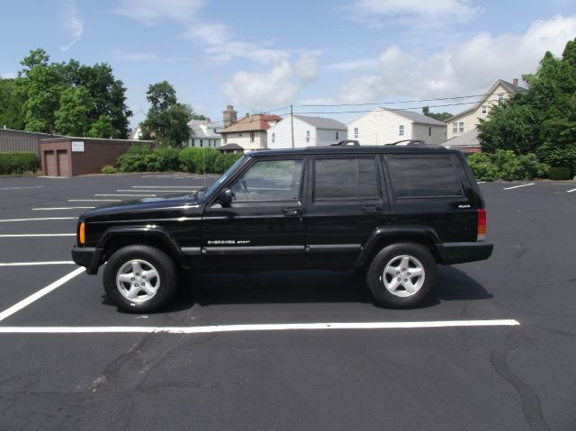 2000 Jeep Cherokee Base GLS LX