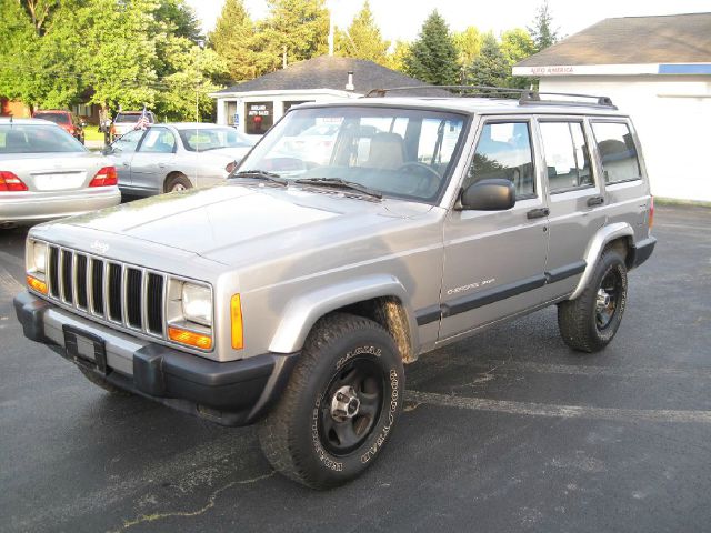 2001 Jeep Cherokee Base GLS LX
