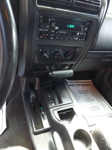 2001 Jeep Cherokee Base GLS LX