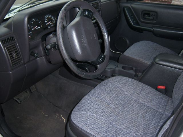 2001 Jeep Cherokee Base GLS LX