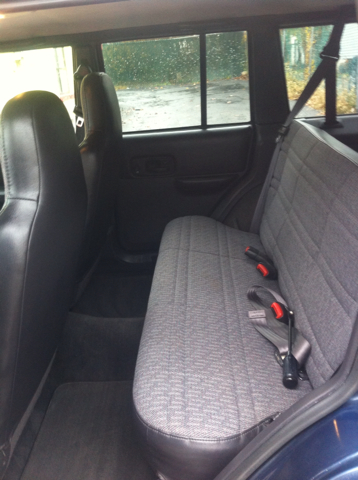 2001 Jeep Cherokee Base GLS LX