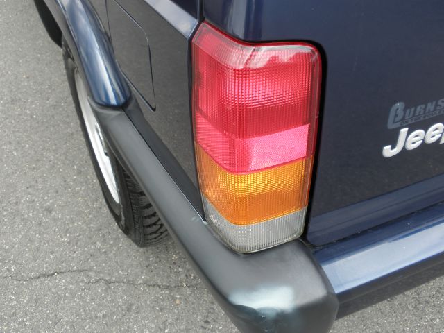 2001 Jeep Cherokee Base GLS LX