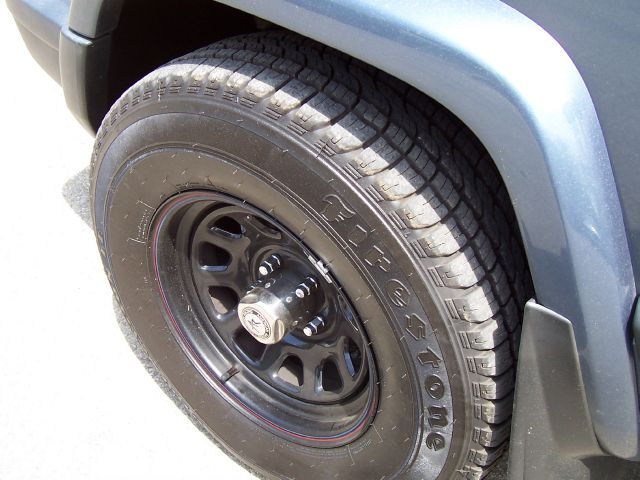 2001 Jeep Cherokee Base GLS LX