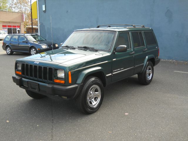 2001 Jeep Cherokee Base GLS LX