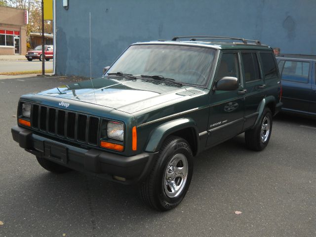 2001 Jeep Cherokee Base GLS LX