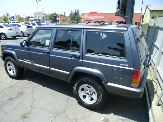 2001 Jeep Cherokee Base GLS LX