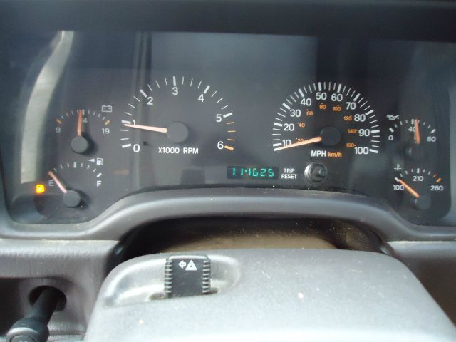 2001 Jeep Cherokee Base GLS LX