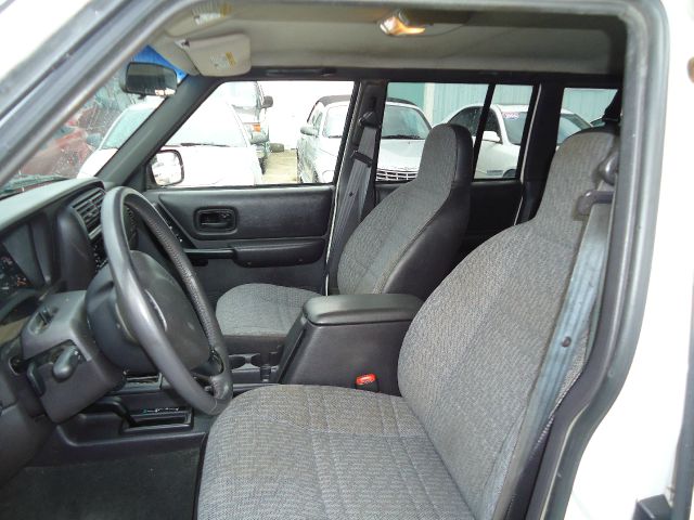 2001 Jeep Cherokee Base GLS LX