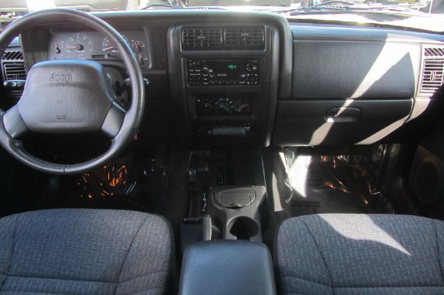 2001 Jeep Cherokee Base GLS LX