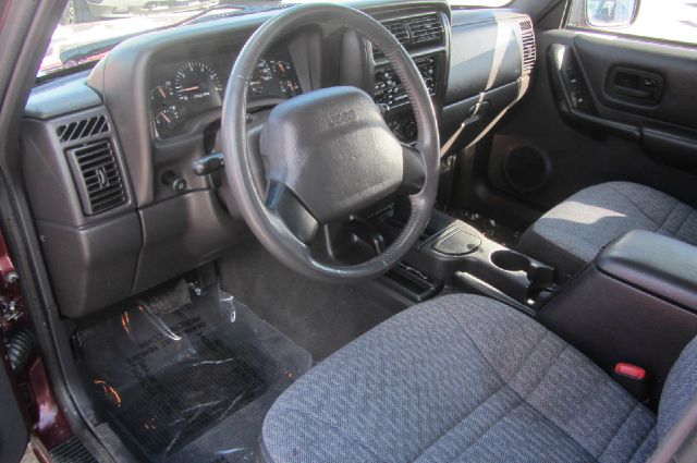 2001 Jeep Cherokee Base GLS LX