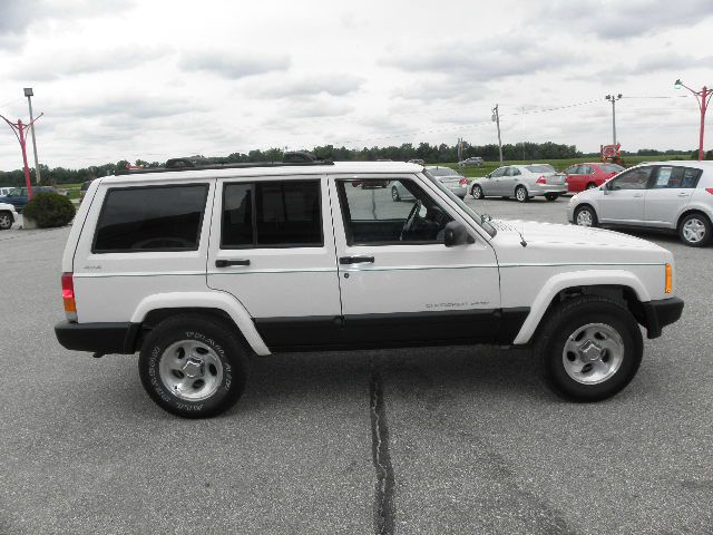 2001 Jeep Cherokee Base GLS LX