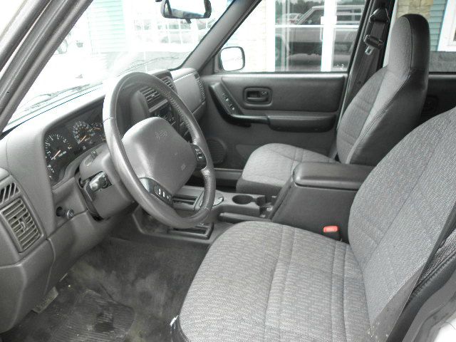 2001 Jeep Cherokee Base GLS LX