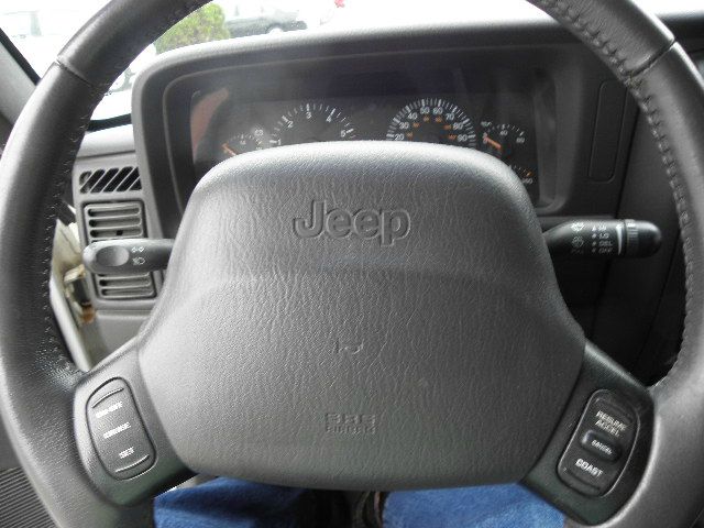 2001 Jeep Cherokee Base GLS LX