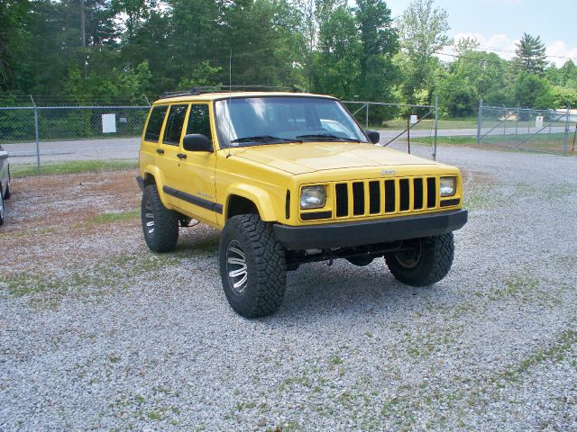 2001 Jeep Cherokee Base GLS LX