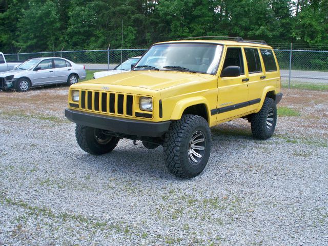 2001 Jeep Cherokee Base GLS LX