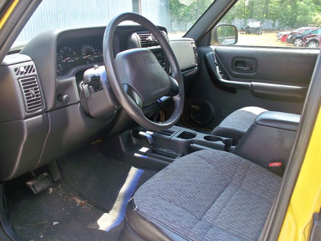 2001 Jeep Cherokee Base GLS LX