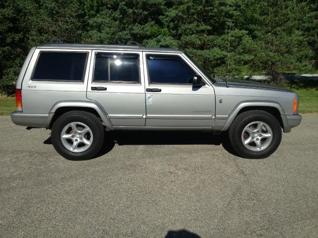2001 Jeep Cherokee Base GLS LX