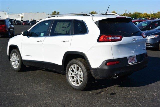 2014 Jeep Cherokee 2.4 A SR 5dr Wgn W/sunroof