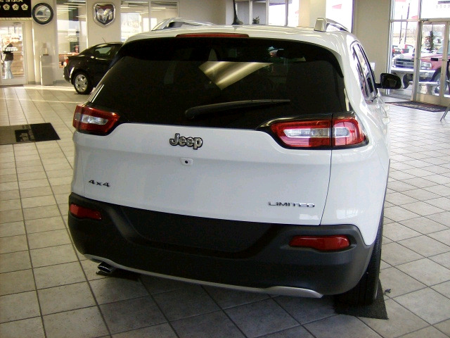 2014 Jeep Cherokee Super