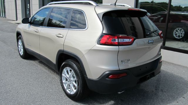2014 Jeep Cherokee 2.5 AWD SUV