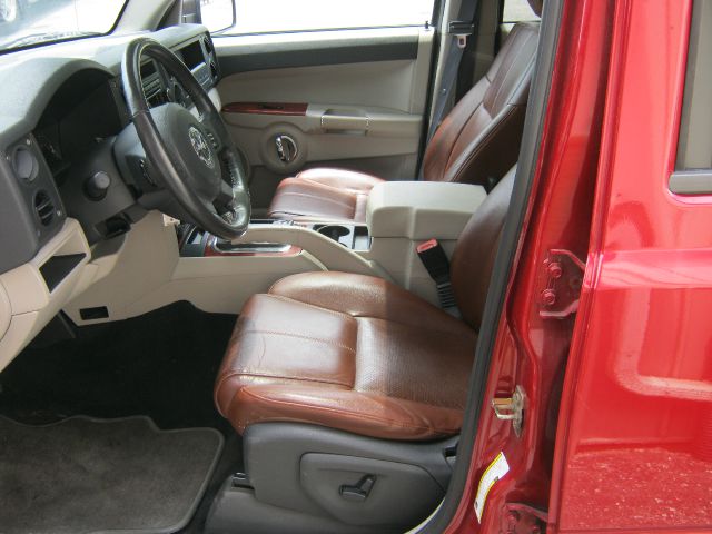 2006 Jeep Commander Super