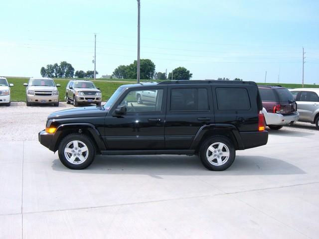 2006 Jeep Commander Unknown