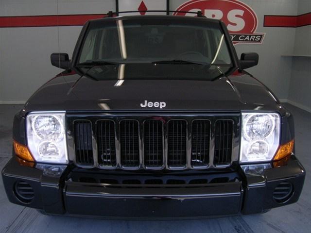 2006 Jeep Commander Base