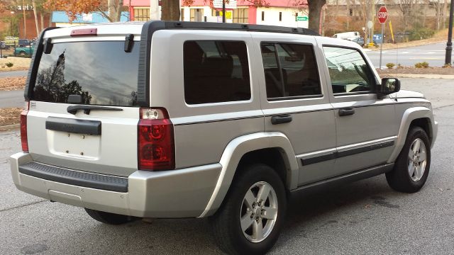 2006 Jeep Commander GSX