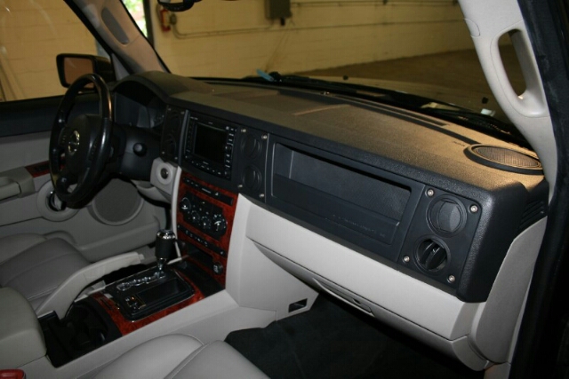 2006 Jeep Commander SLT 25