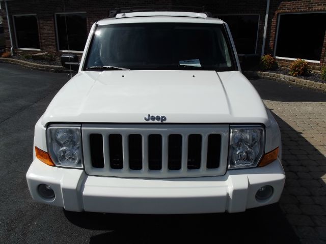 2006 Jeep Commander Ram 3500 Diesel 2-WD