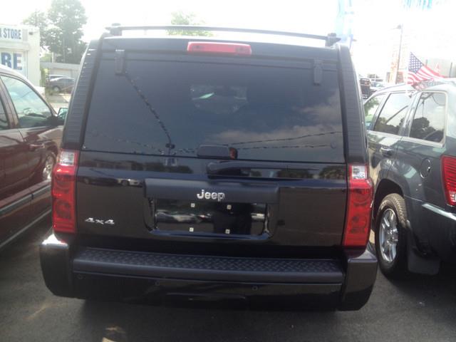 2006 Jeep Commander ES LX