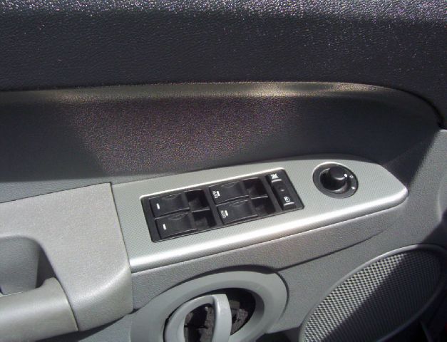 2006 Jeep Commander Ram 3500 Diesel 2-WD